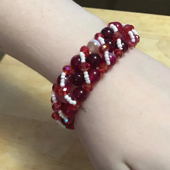Handcrafted Beaded Bracelet w/ Magnetic Clasp RED&WHITE about 7 1/4" ...  br-19 - Picture 1 of 9